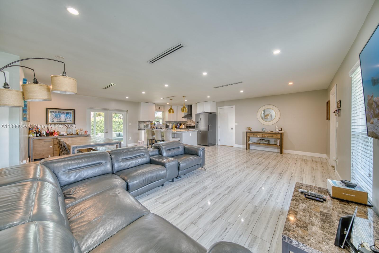 9104 SW 180th St Palmetto Bay, FL 33157