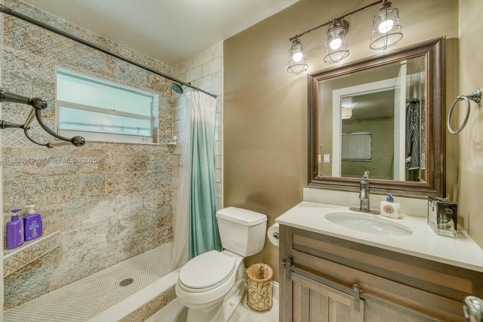 9104 SW 180th St Palmetto Bay, FL 33157