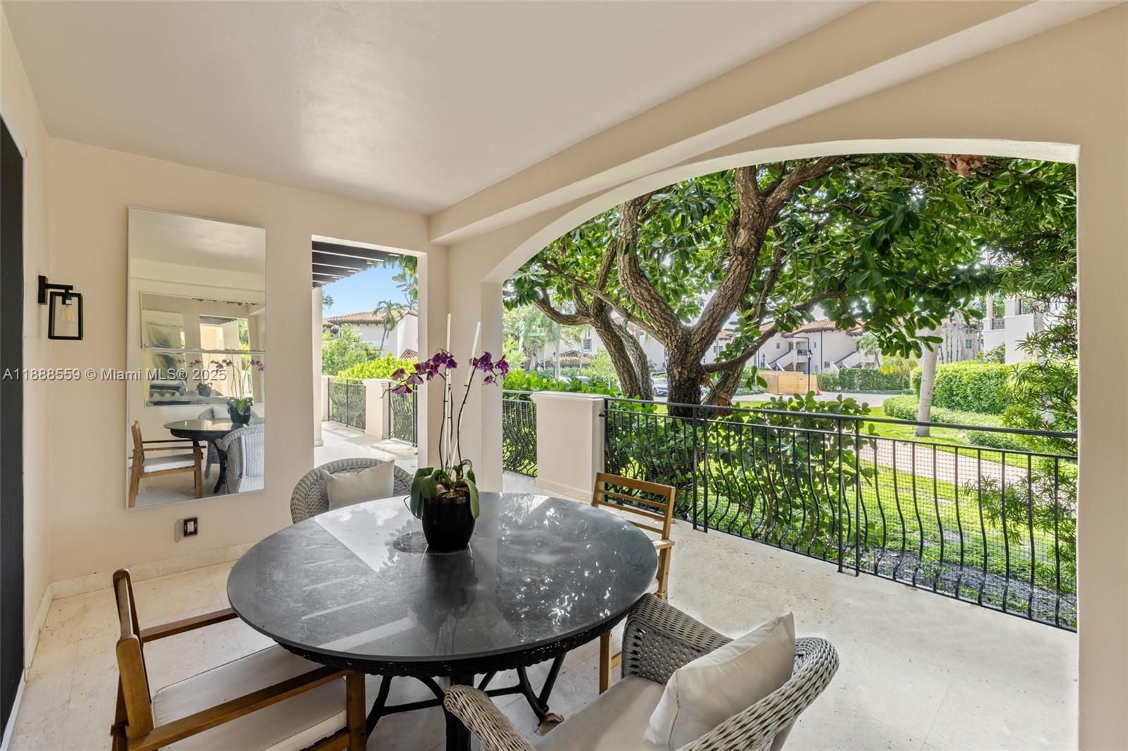 19216 Fisher Is Dr #19216 Miami Beach, FL 33109