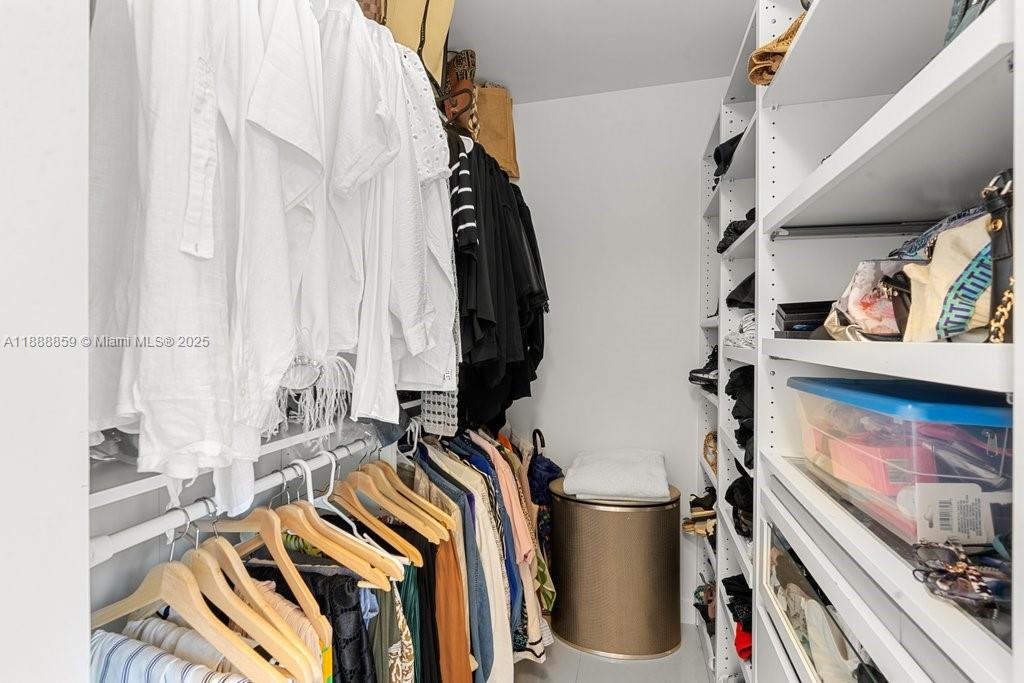 image Aria On The Bay Condo30