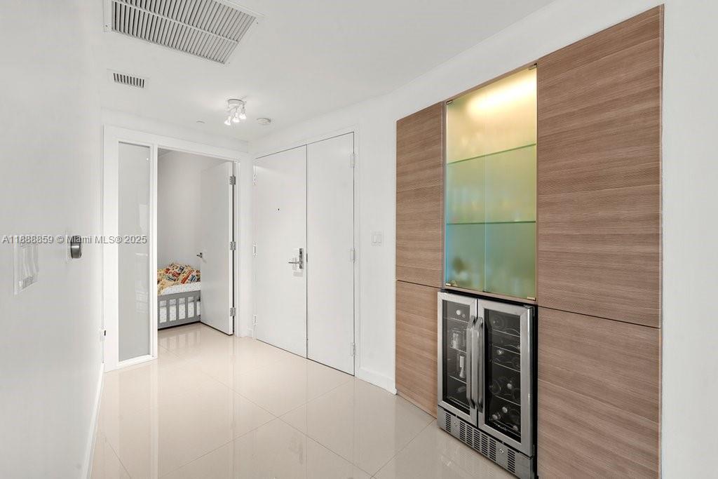 image Aria On The Bay Condo31