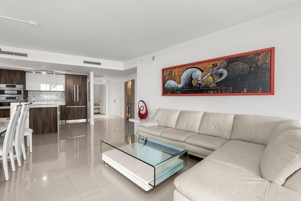 image Aria On The Bay Condo33