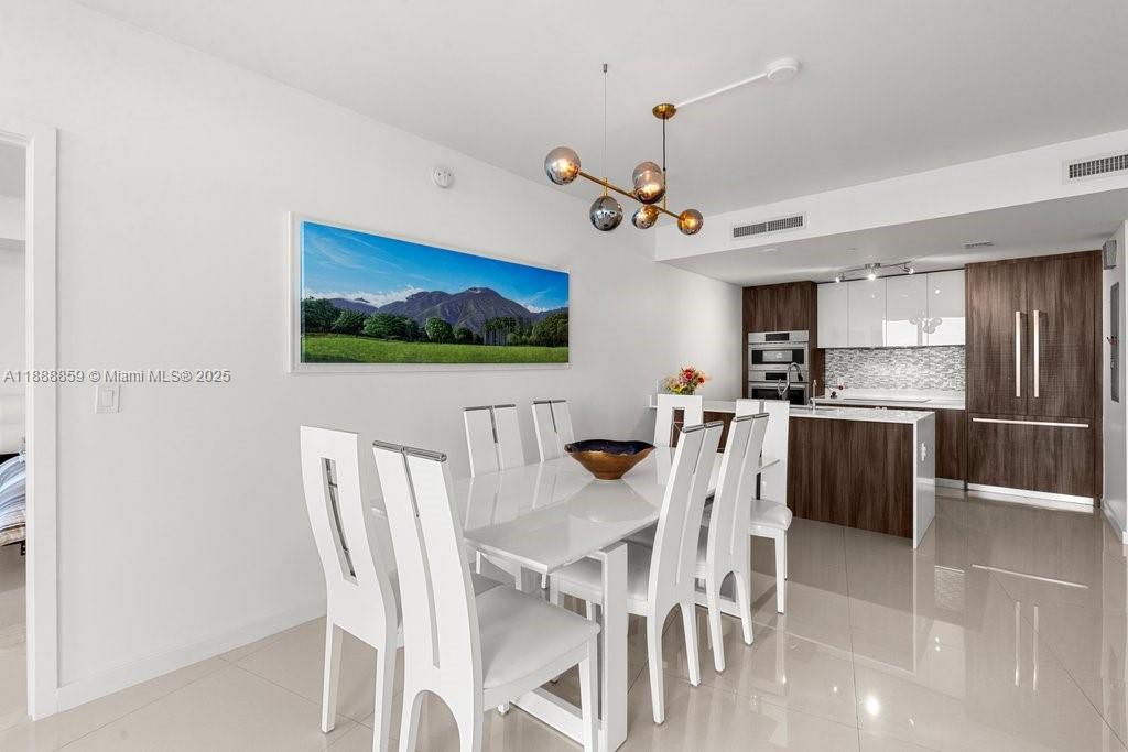 image Aria On The Bay Condo34