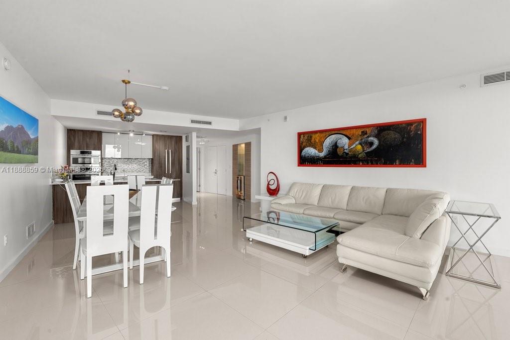 image Aria On The Bay Condo35