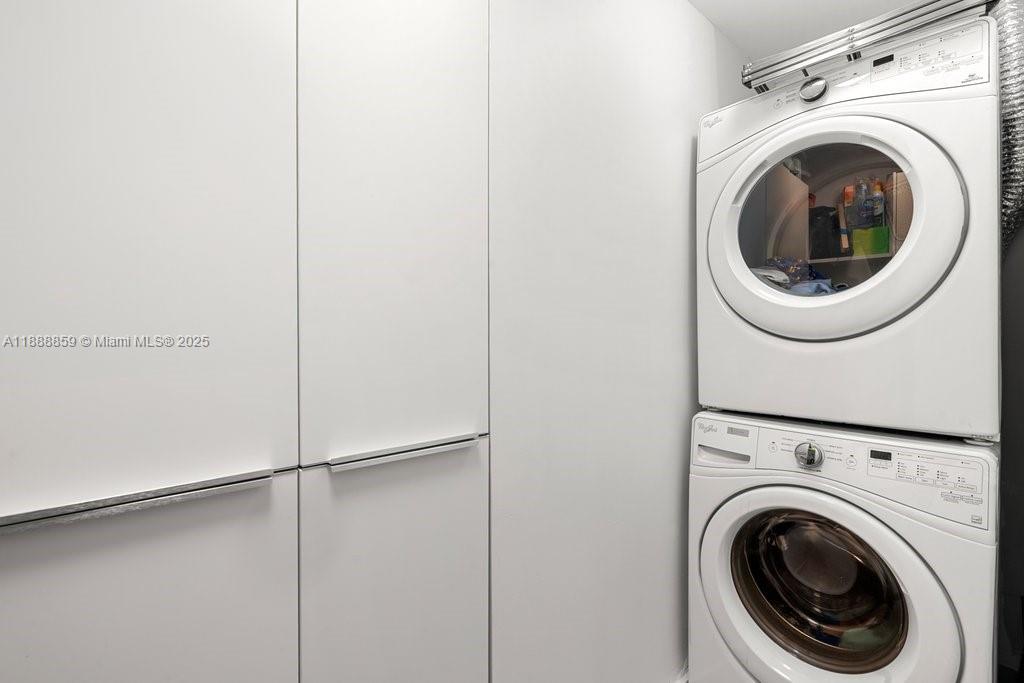 image Aria On The Bay Condo44