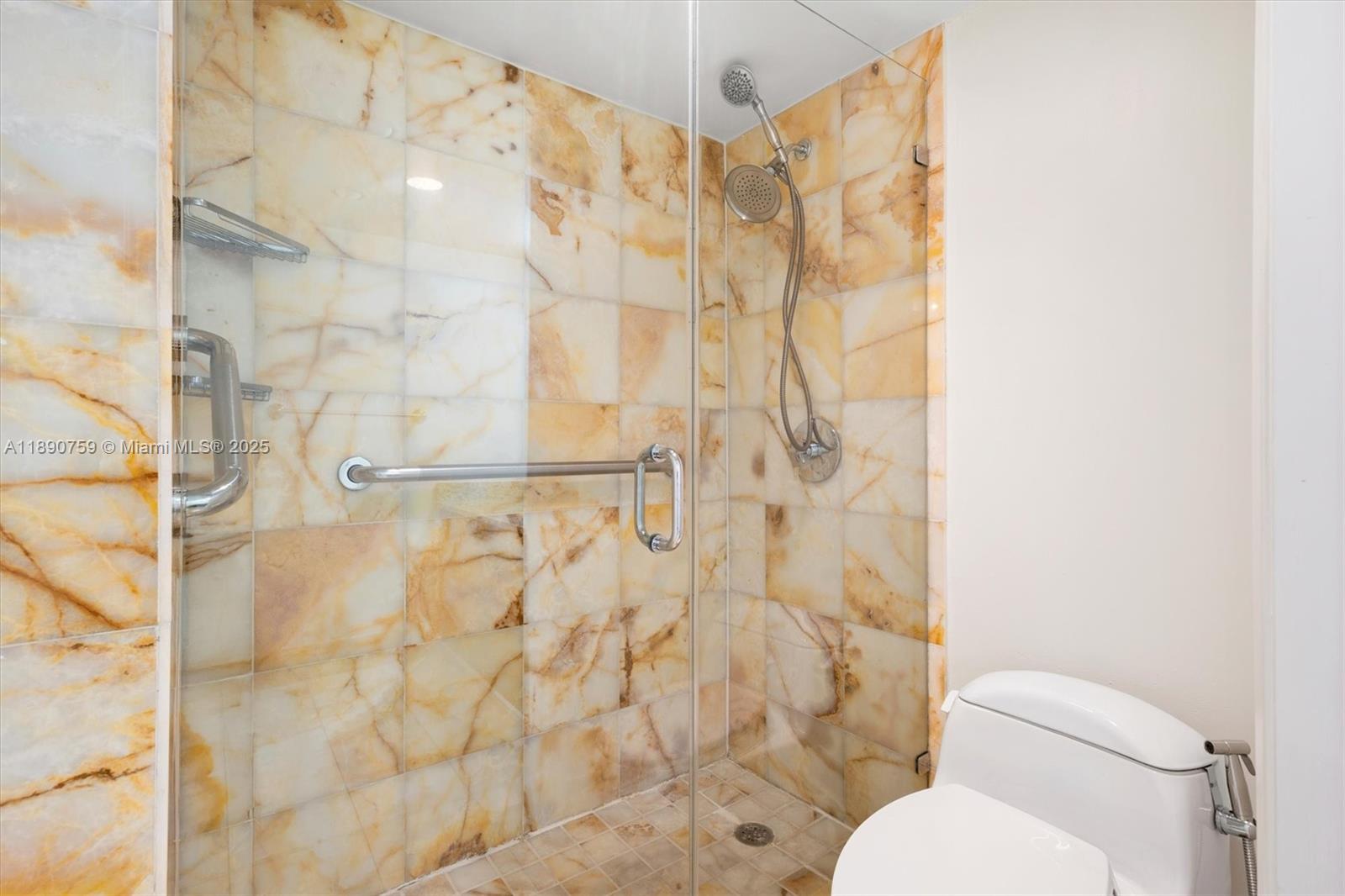 2351 Douglas Rd #906 Miami, FL 33145