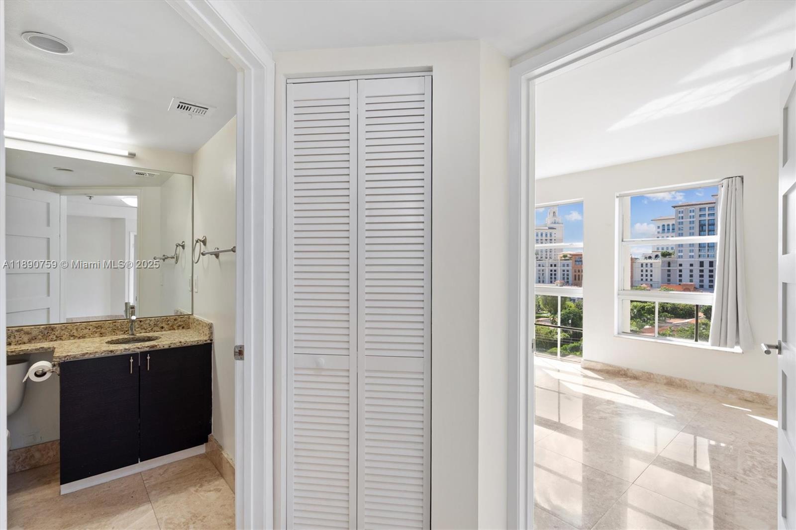 2351 Douglas Rd #906 Miami, FL 33145