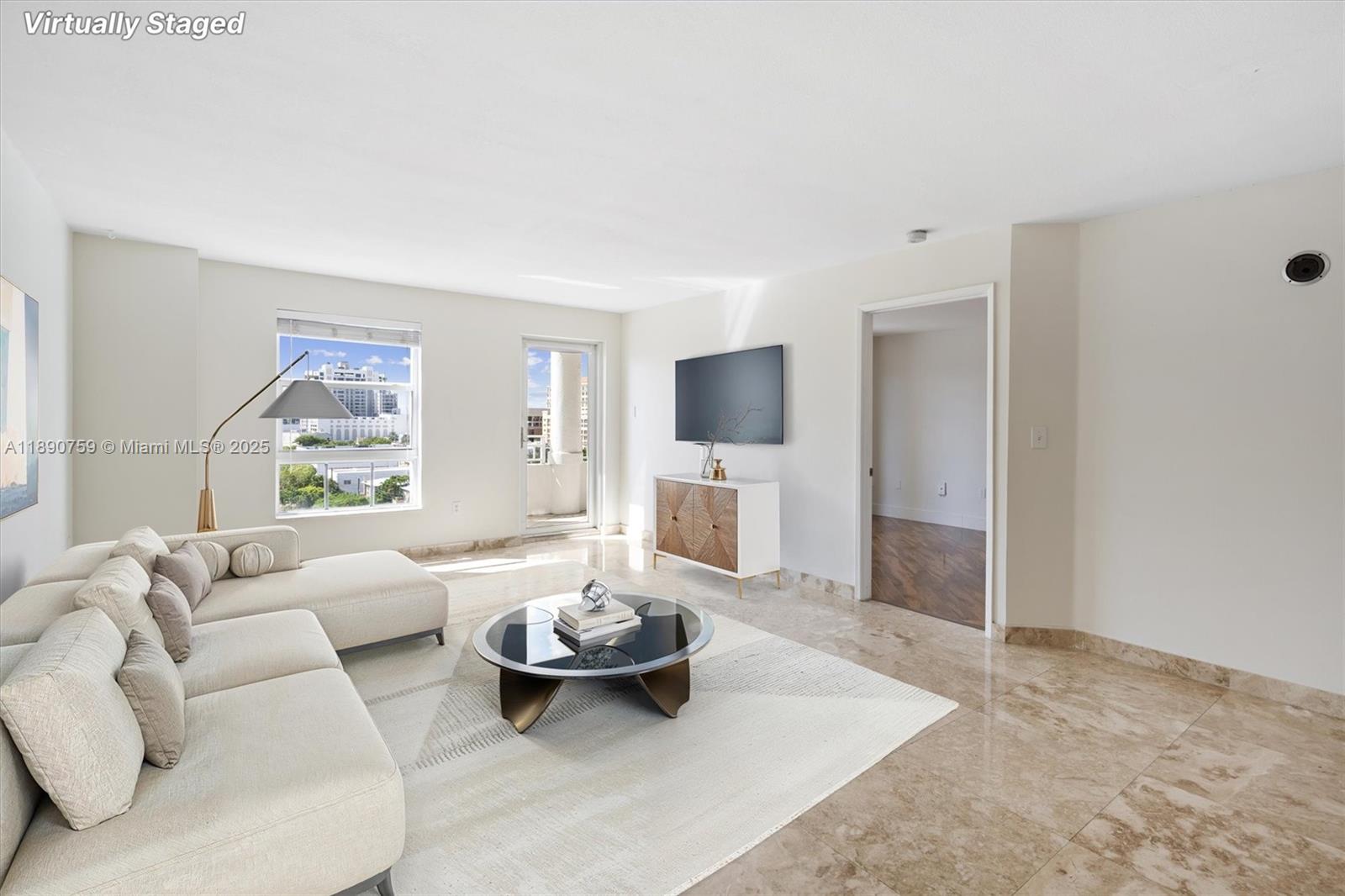 2351 Douglas Rd #906 Miami, FL 33145