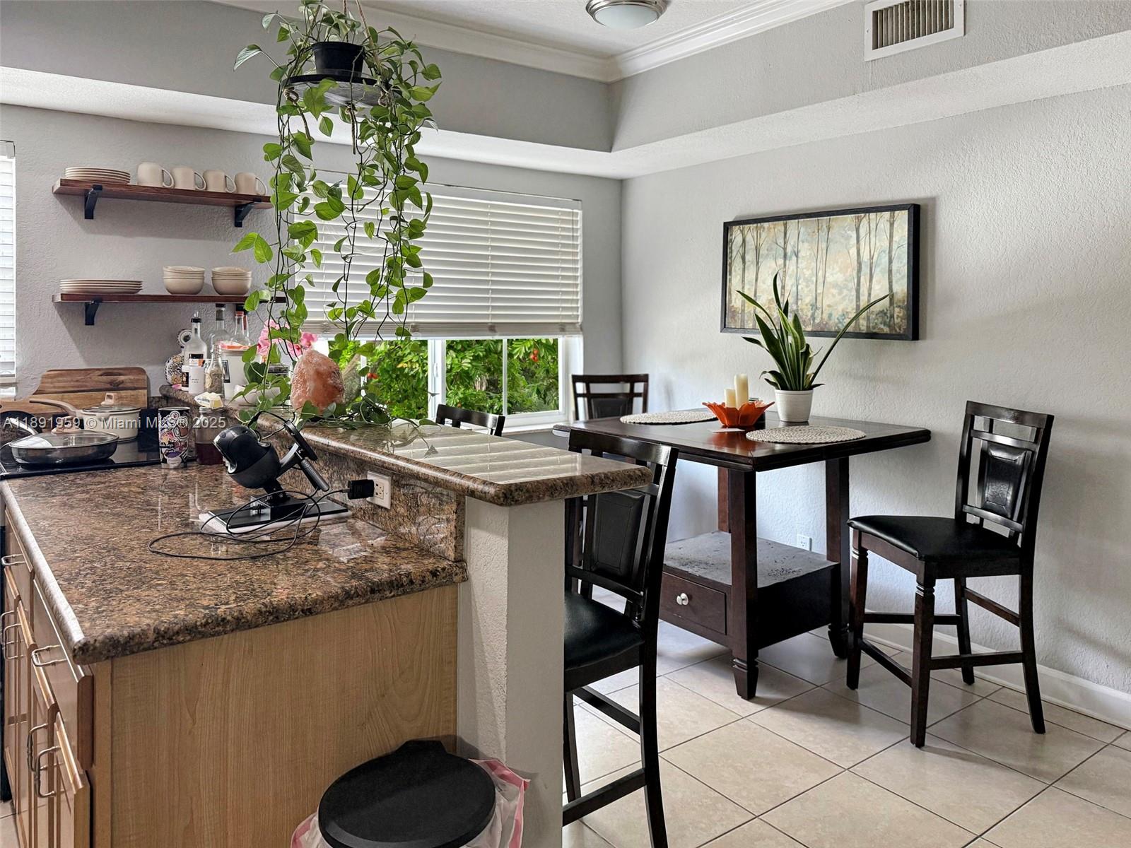 924 SE 2nd St #17 Fort Lauderdale, FL 33301