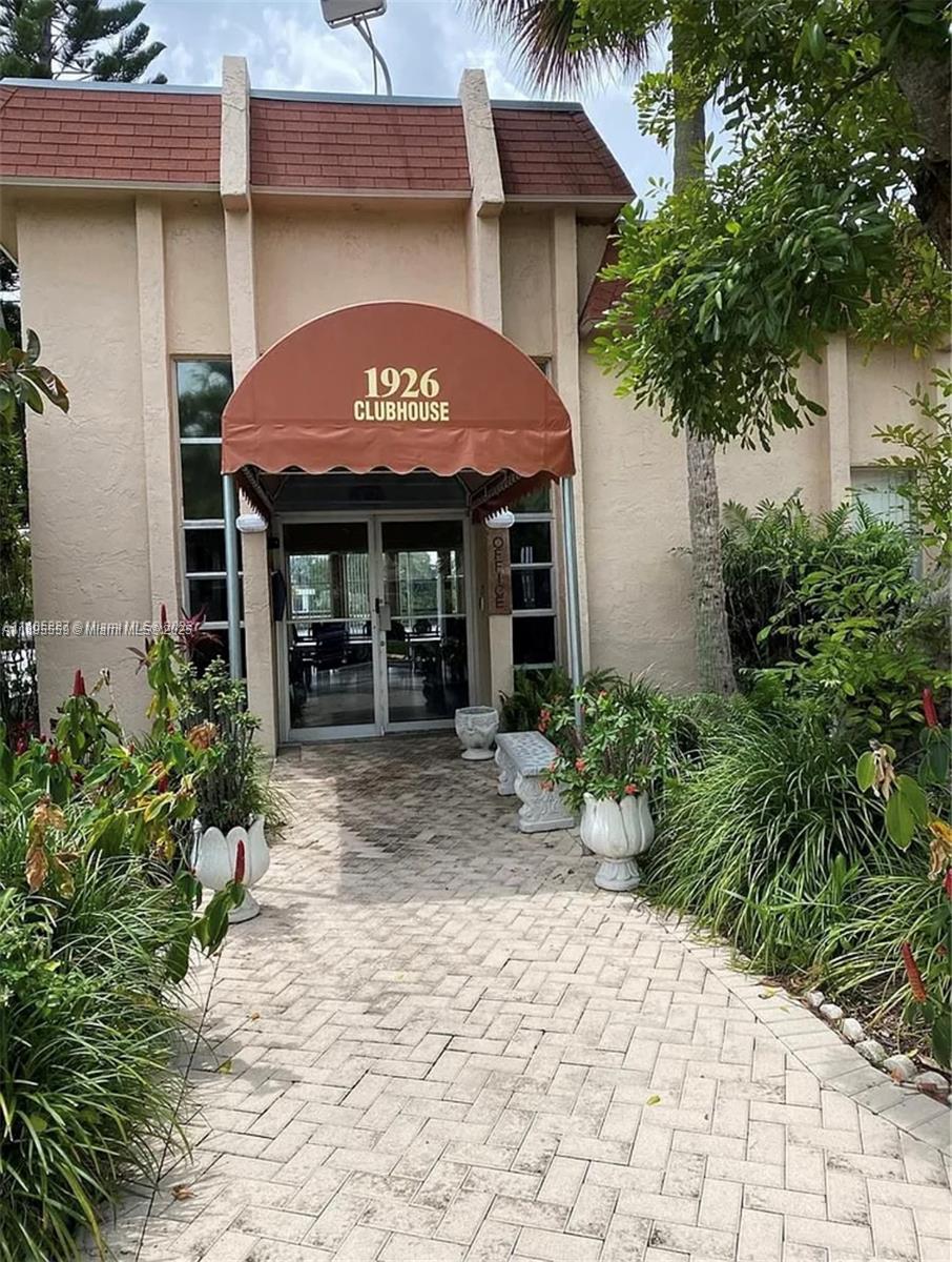 2101 Atlantic Shores Blvd #402 Hallandale Beach, FL 33009