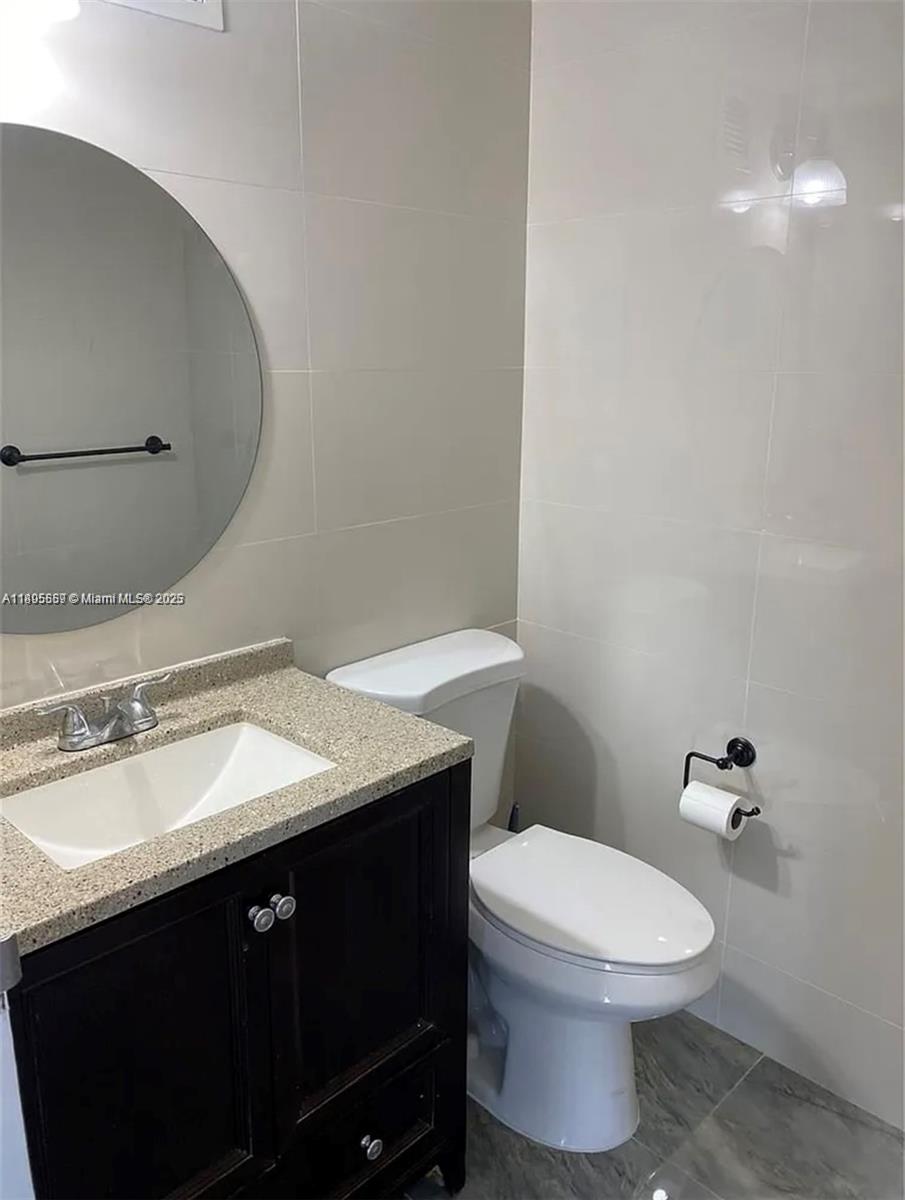 2101 Atlantic Shores Blvd #402 Hallandale Beach, FL 33009