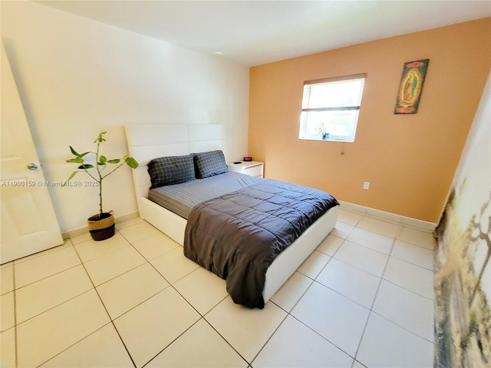 8609 SW 68th Ct #5 Pinecrest, FL 33156