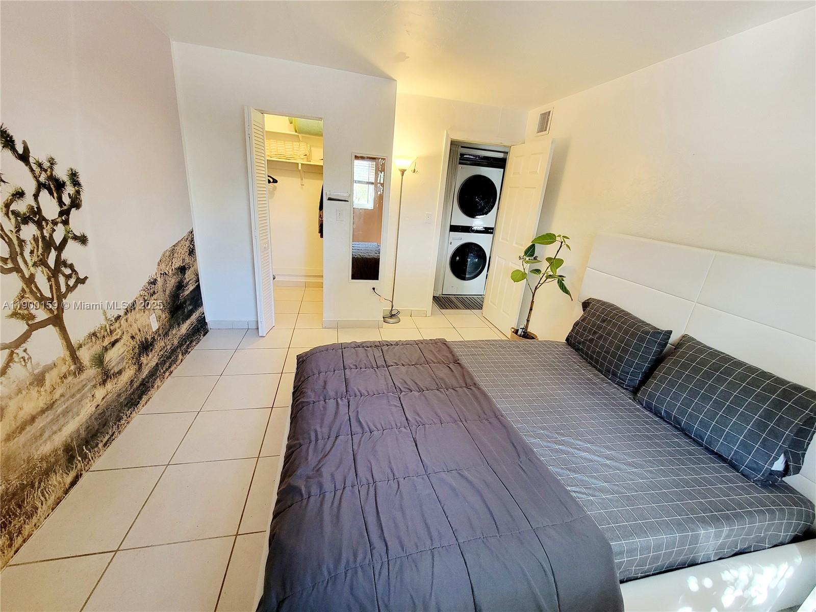 8609 SW 68th Ct #5 Pinecrest, FL 33156