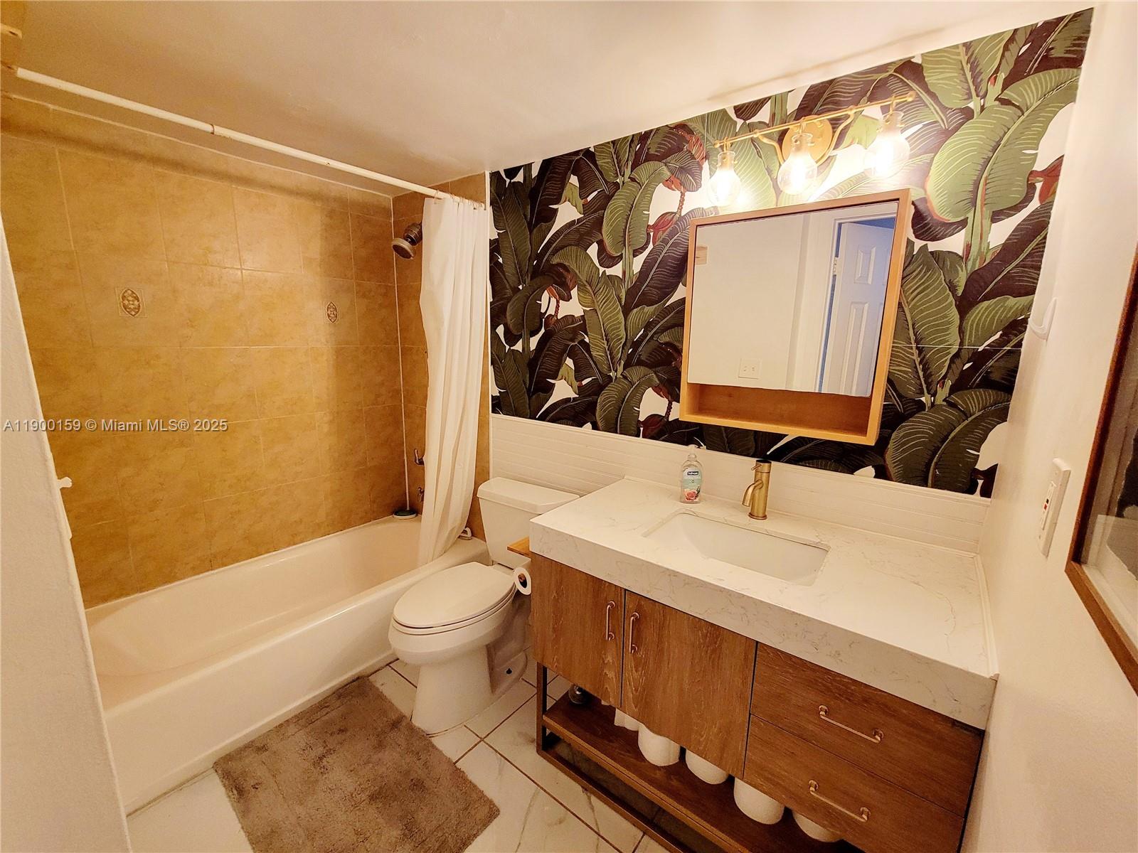 8609 SW 68th Ct #5 Pinecrest, FL 33156