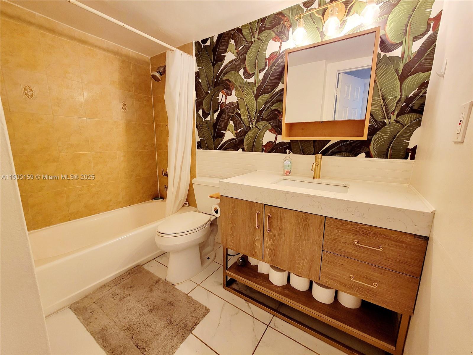 8609 SW 68th Ct #5 Pinecrest, FL 33156