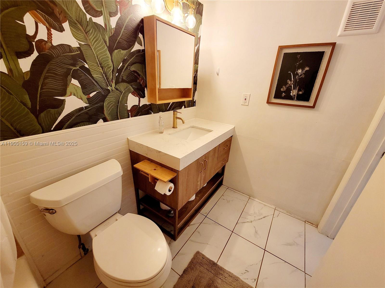 8609 SW 68th Ct #5 Pinecrest, FL 33156