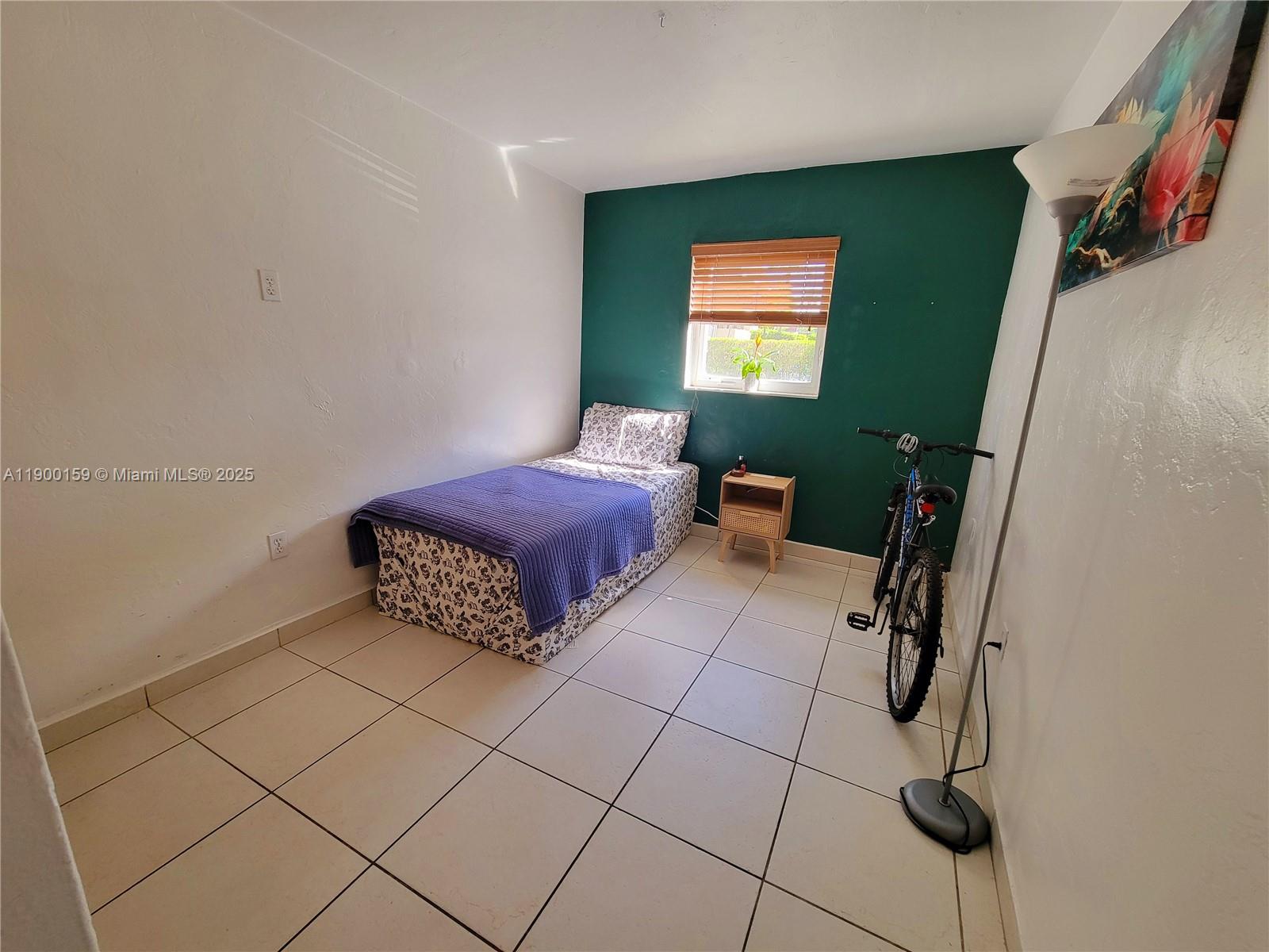 8609 SW 68th Ct #5 Pinecrest, FL 33156