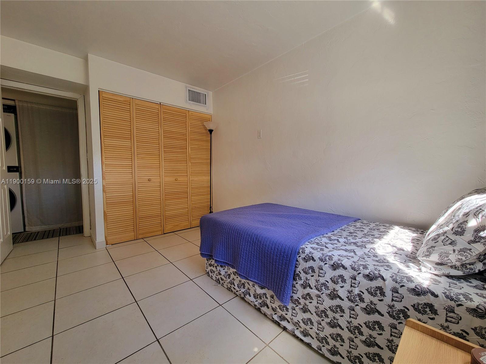 8609 SW 68th Ct #5 Pinecrest, FL 33156