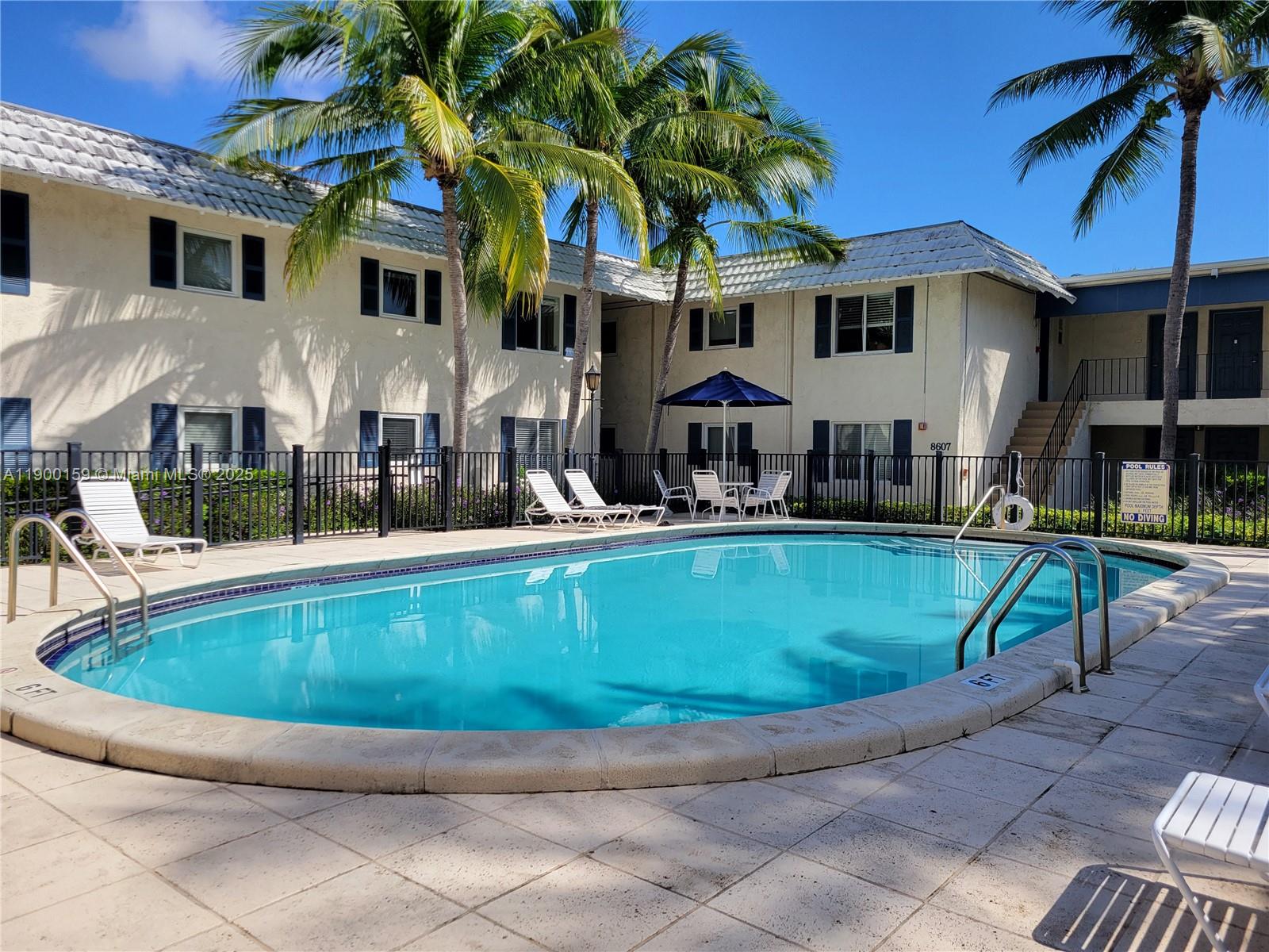 8609 SW 68th Ct #5 Pinecrest, FL 33156