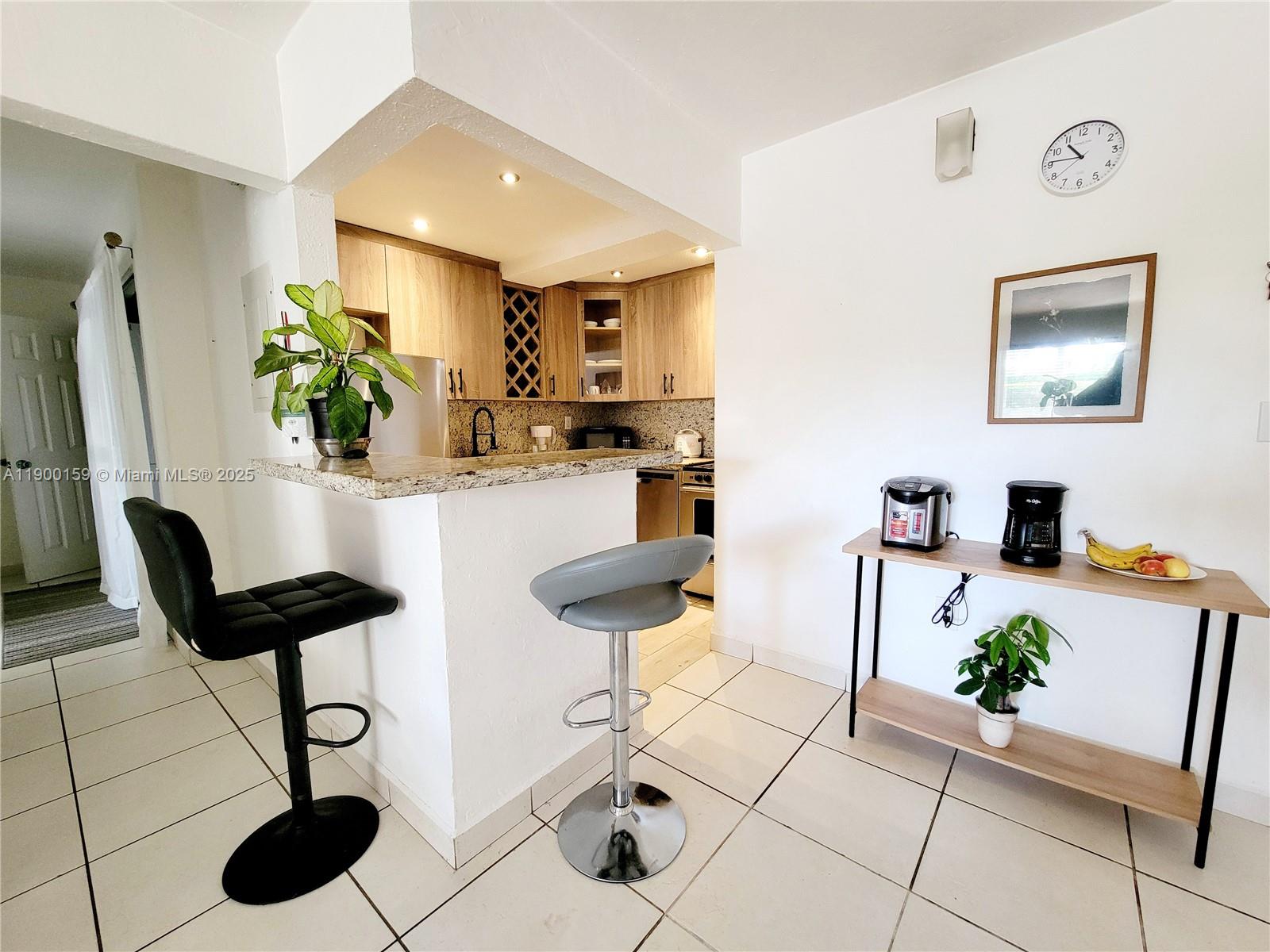 8609 SW 68th Ct #5 Pinecrest, FL 33156