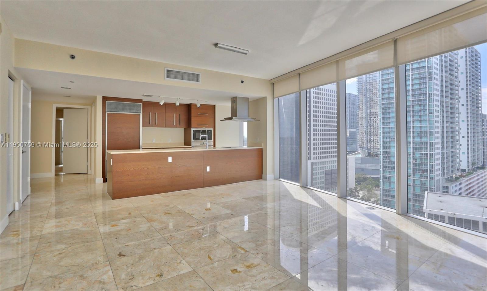 495 Brickell Ave #2010