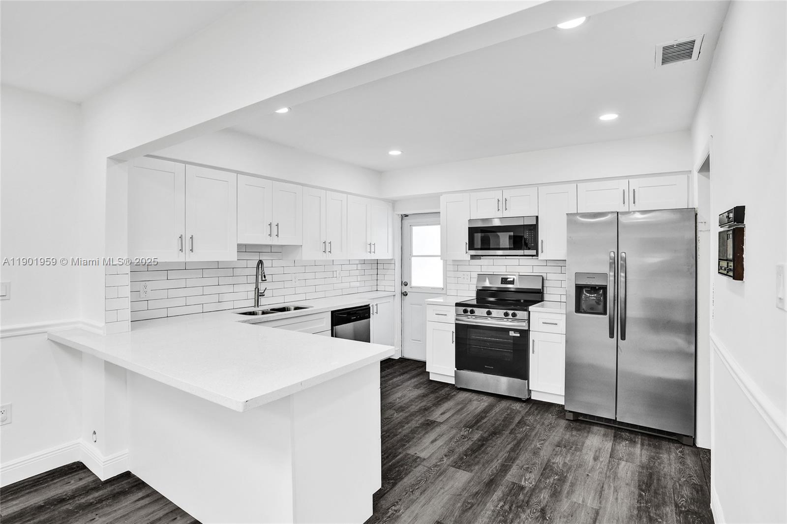 6300 SW 62nd Pl South Miami, FL 33143