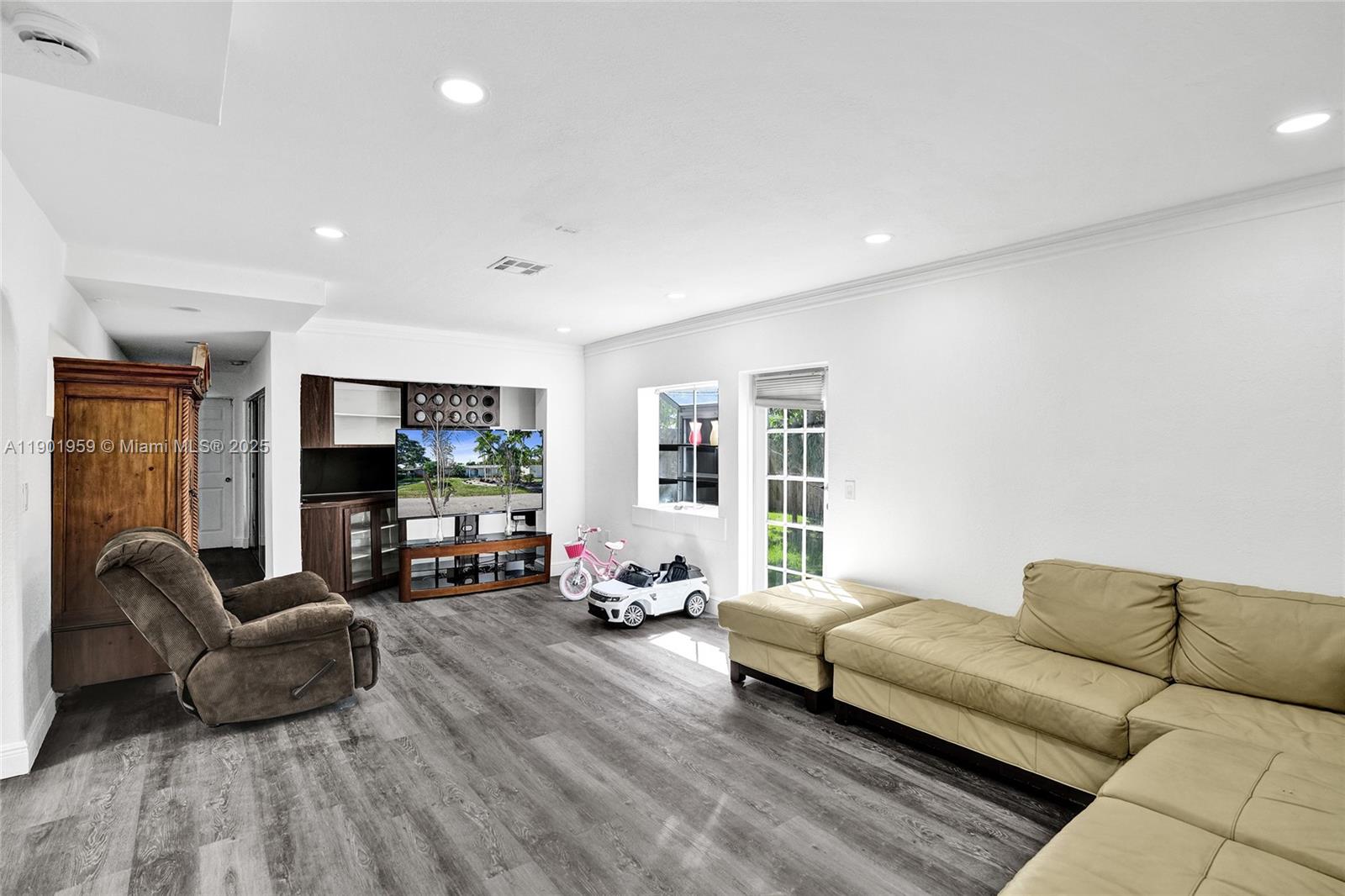 6300 SW 62nd Pl South Miami, FL 33143