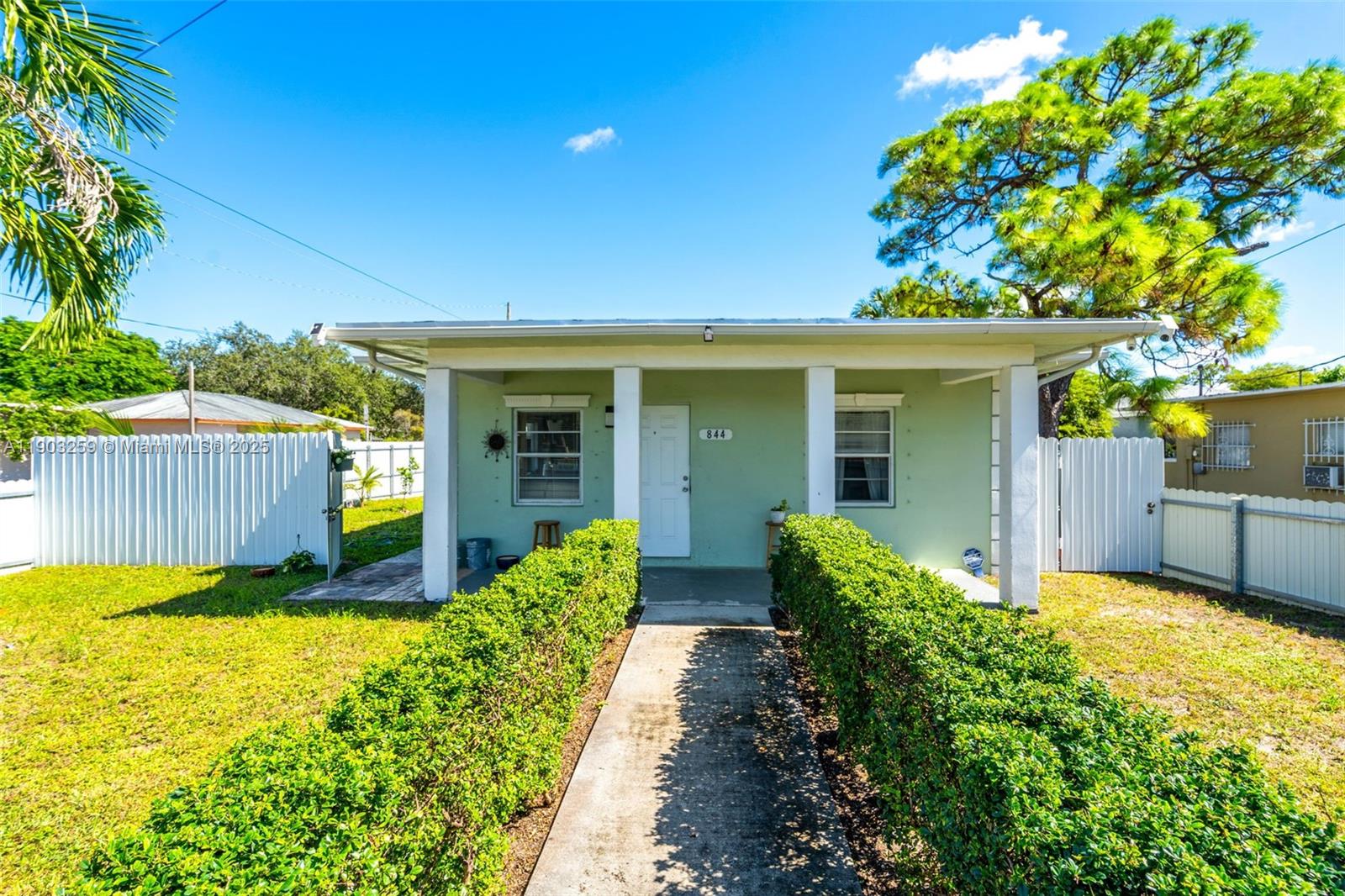 844 NW 15th Ave