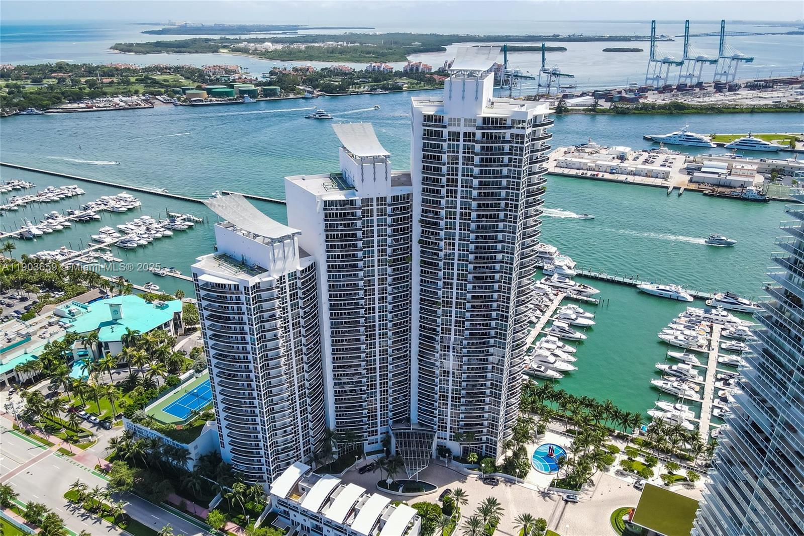 400 Alton Rd #2409 Miami Beach, FL 33139