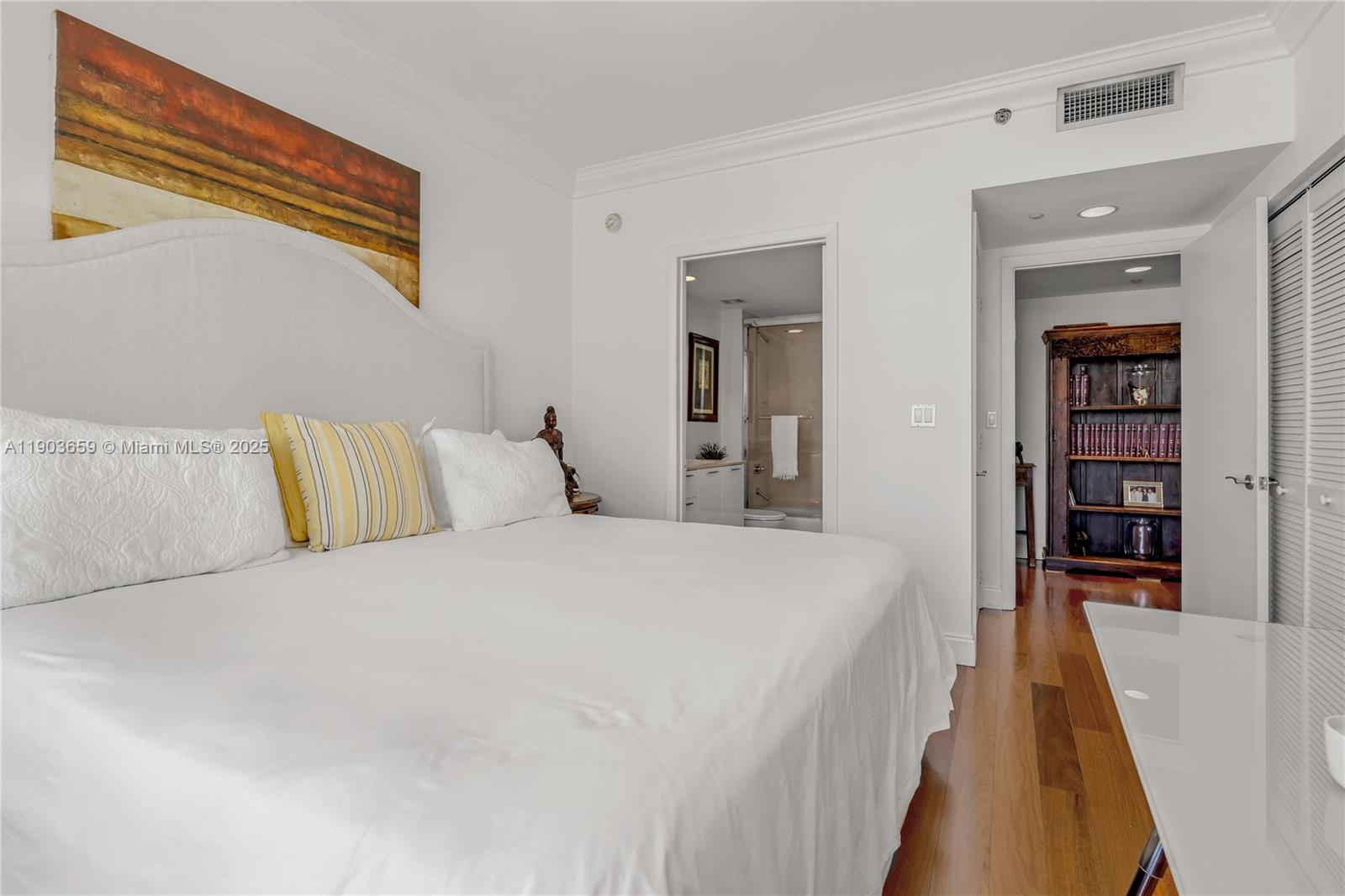 400 Alton Rd #2409 Miami Beach, FL 33139