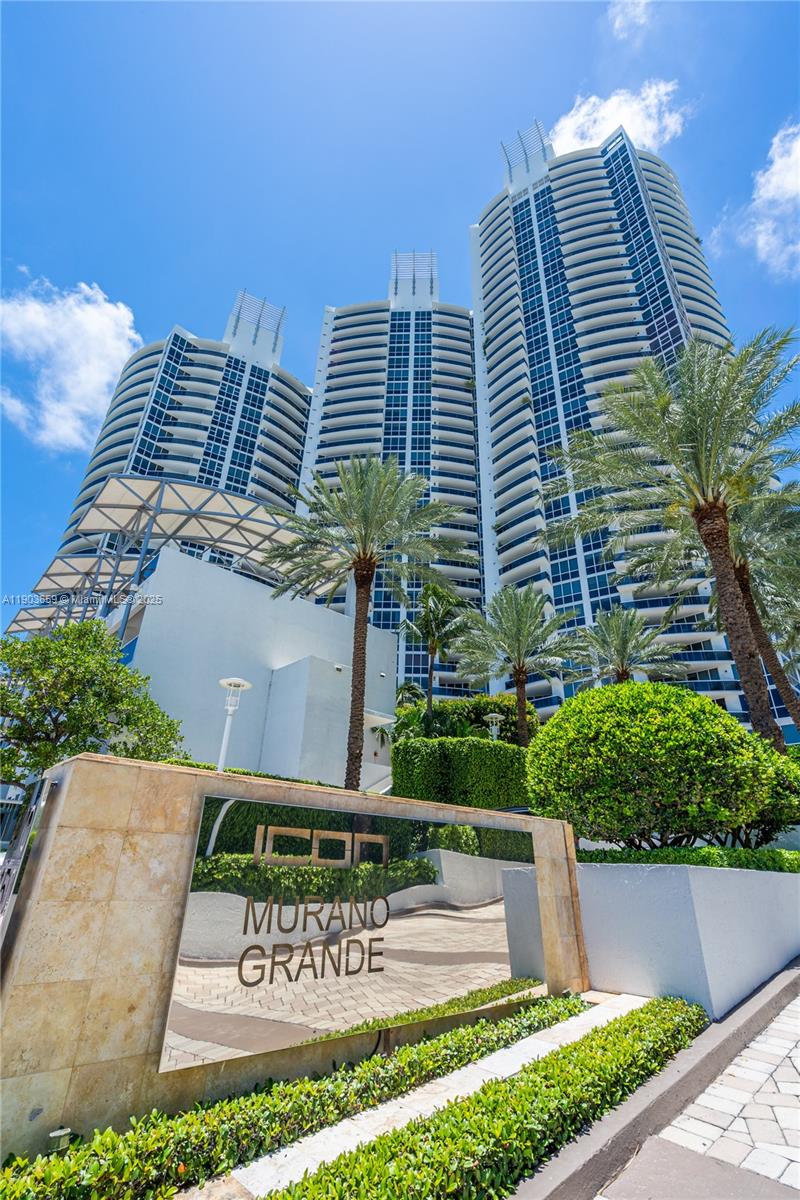400 Alton Rd #2409 Miami Beach, FL 33139