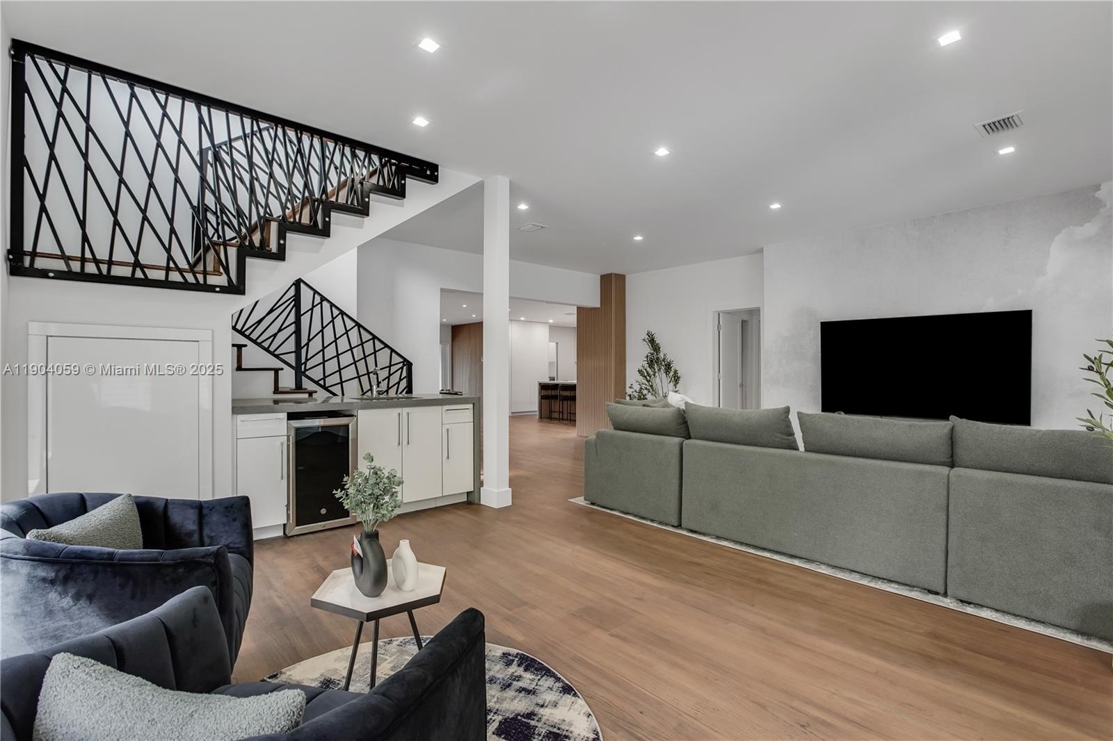 8851 Froude Ave Surfside, FL 33154