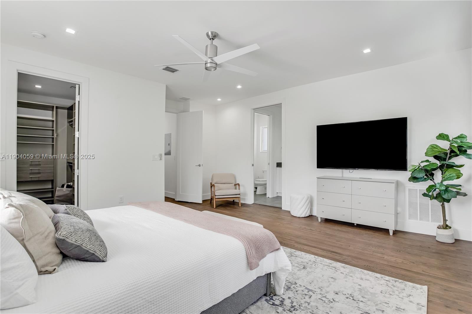 8851 Froude Ave Surfside, FL 33154