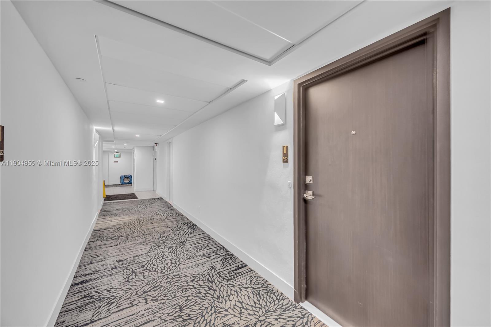 90 Edgewater Dr #PH23 Coral Gables, FL 33133