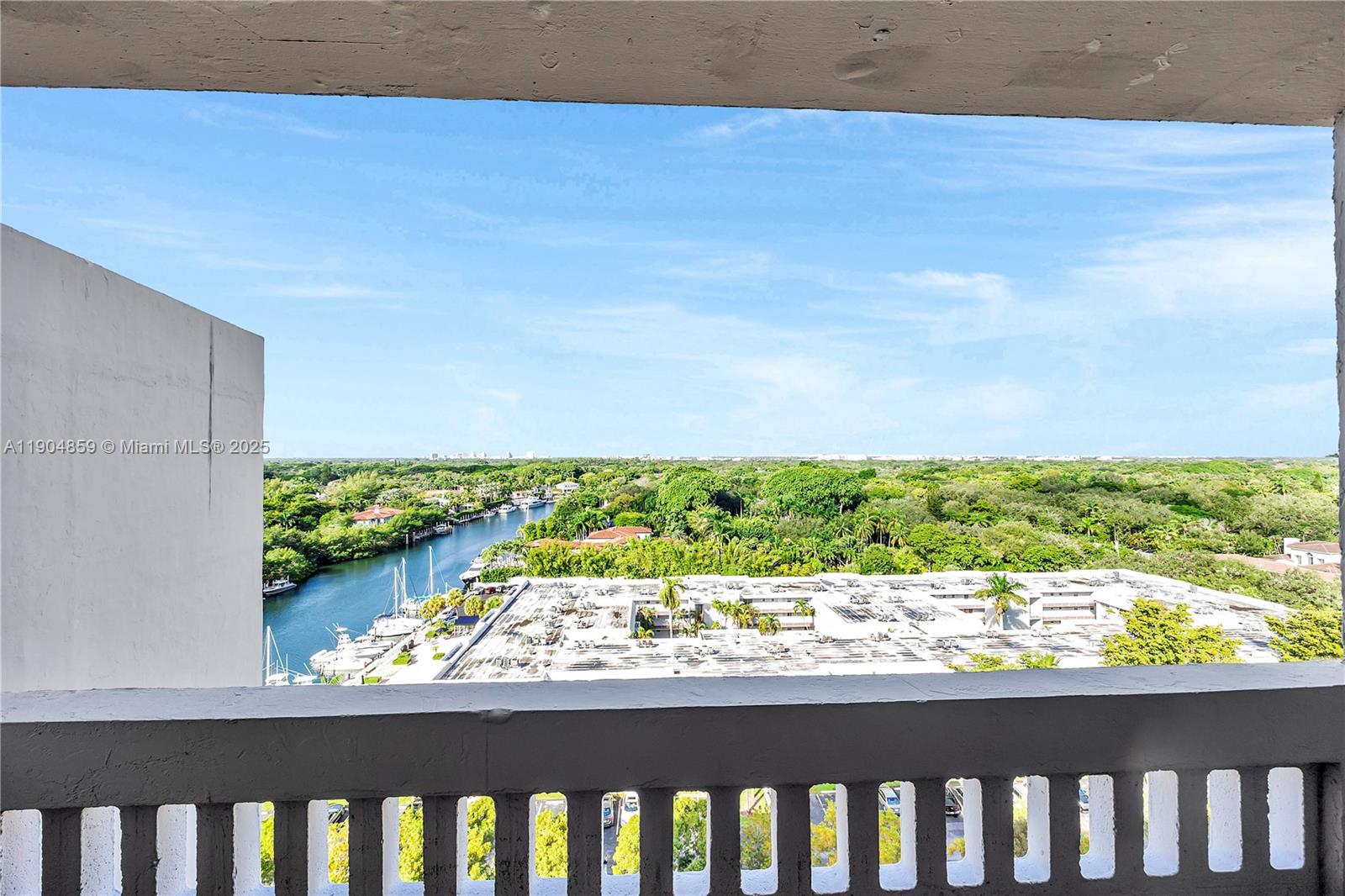 90 Edgewater Dr #PH23 Coral Gables, FL 33133