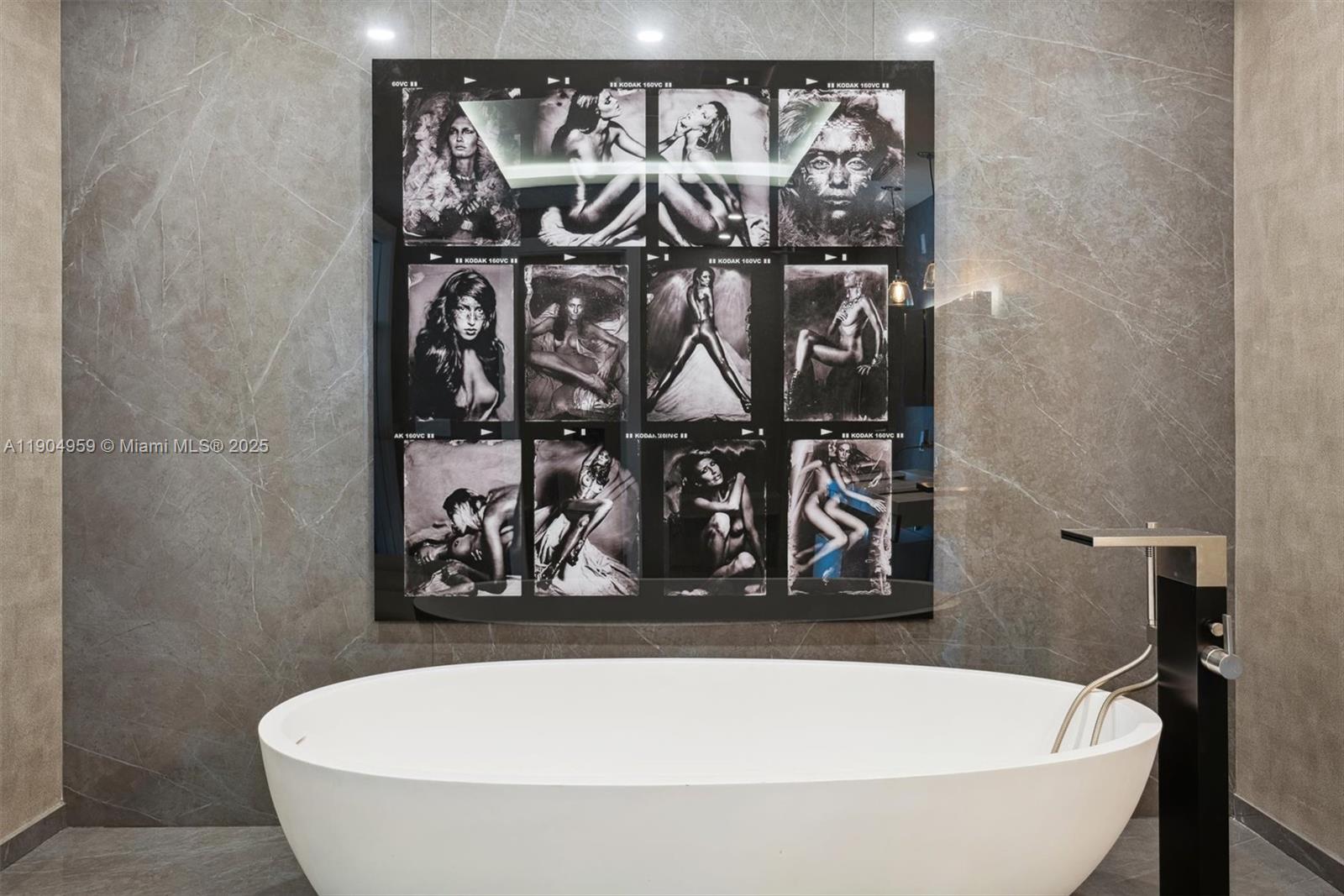 100 S Pointe Dr #3203 Miami Beach, FL 33139