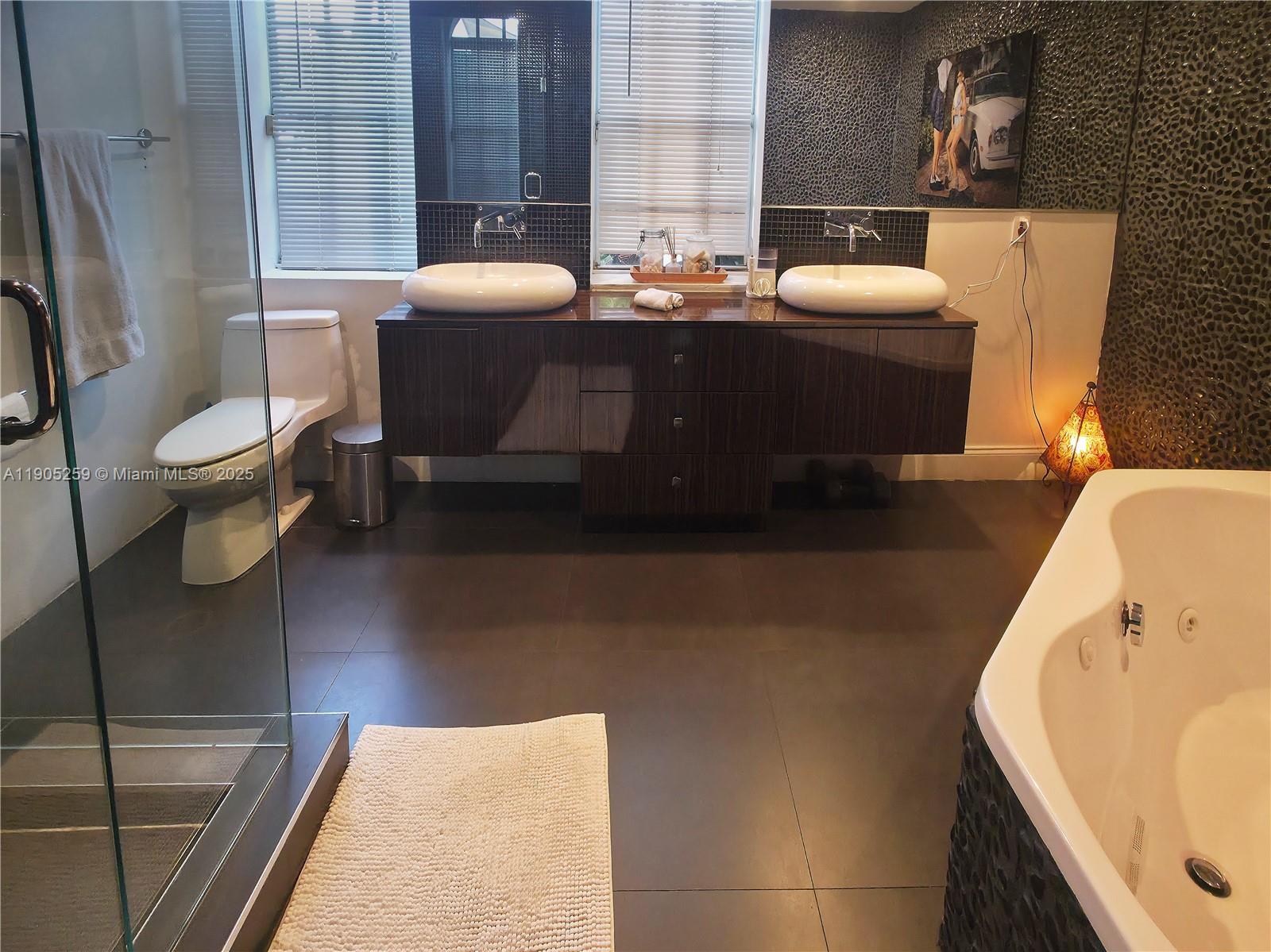 1368 Normandy Dr Miami Beach, FL 33141