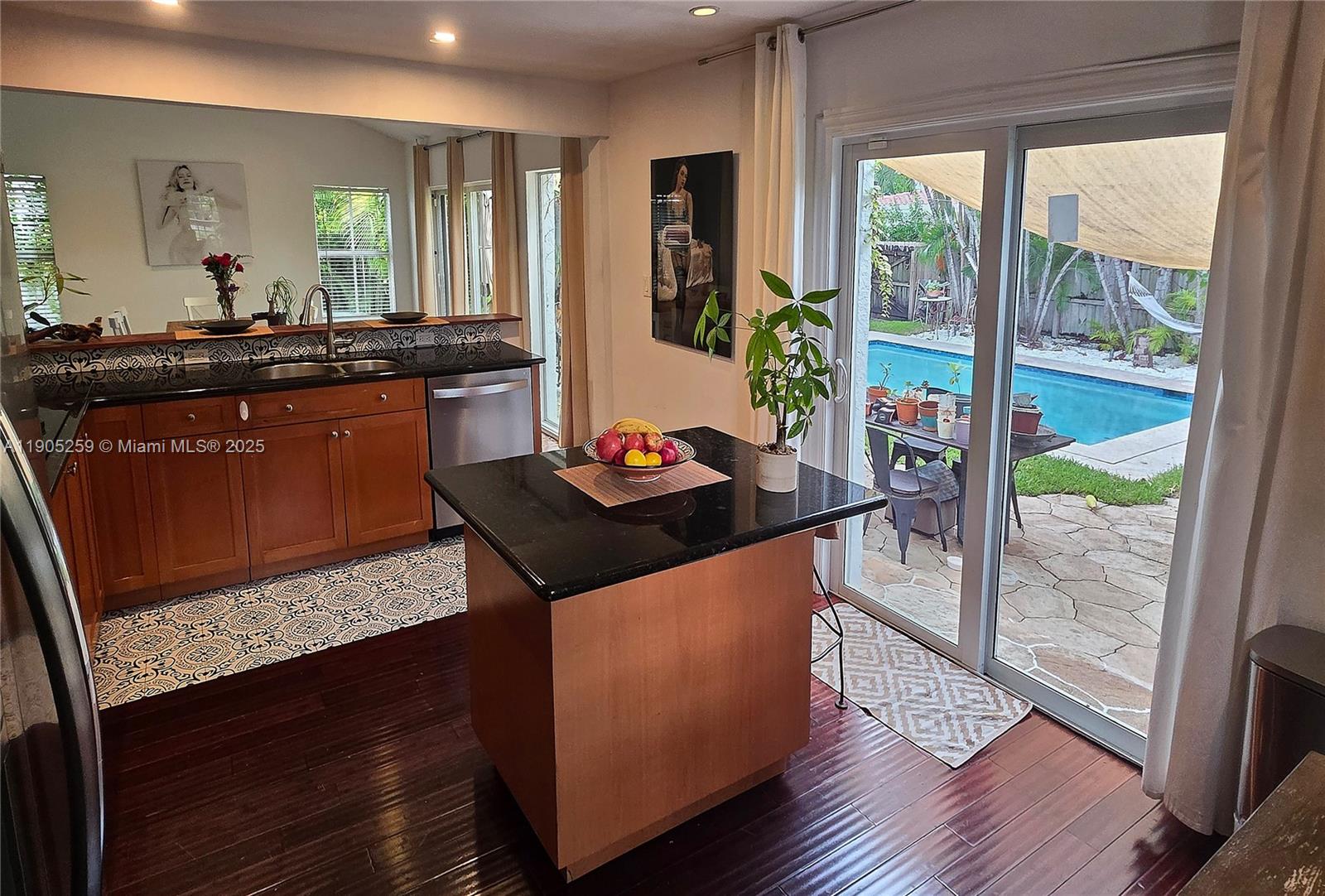 1368 Normandy Dr Miami Beach, FL 33141