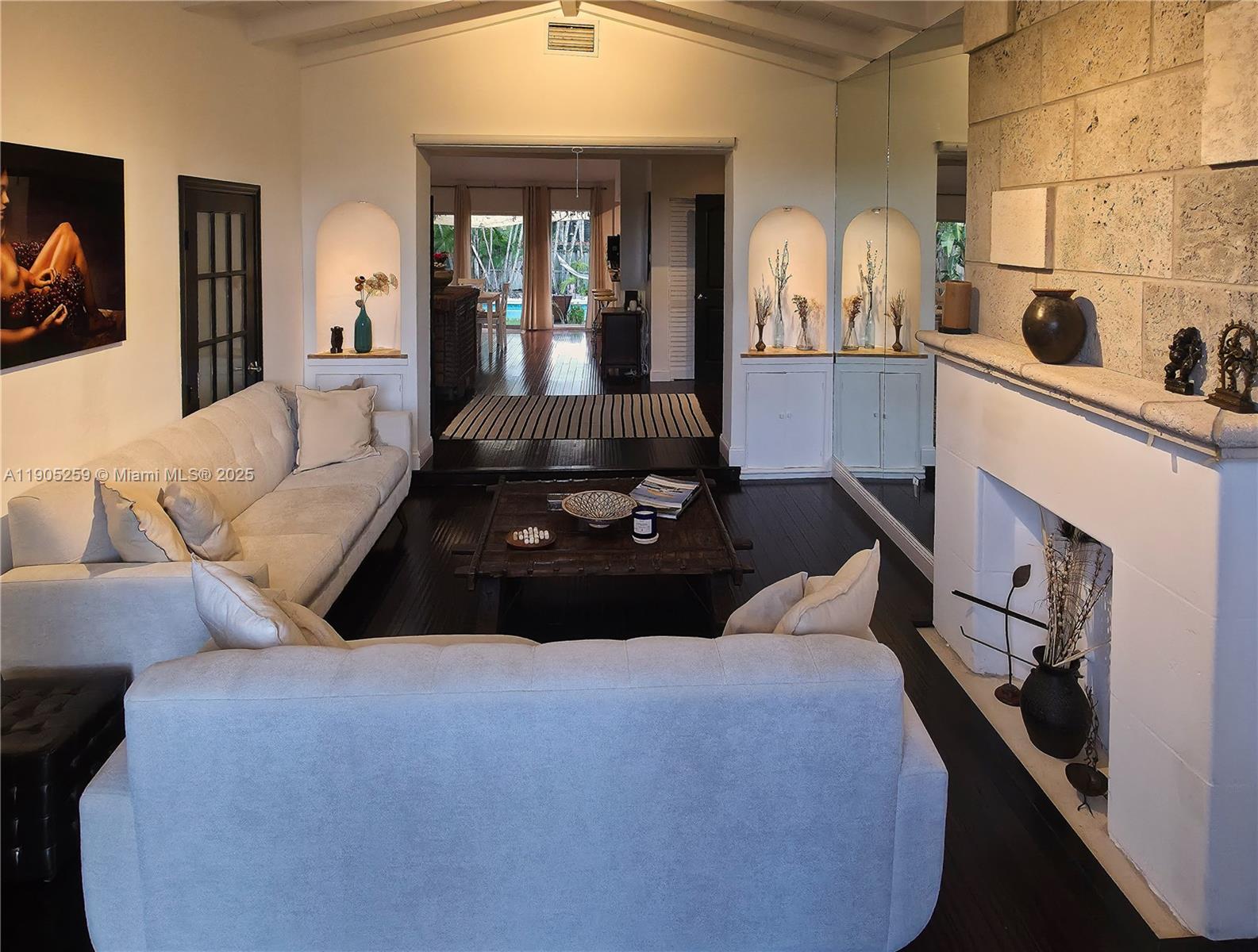 1368 Normandy Dr Miami Beach, FL 33141