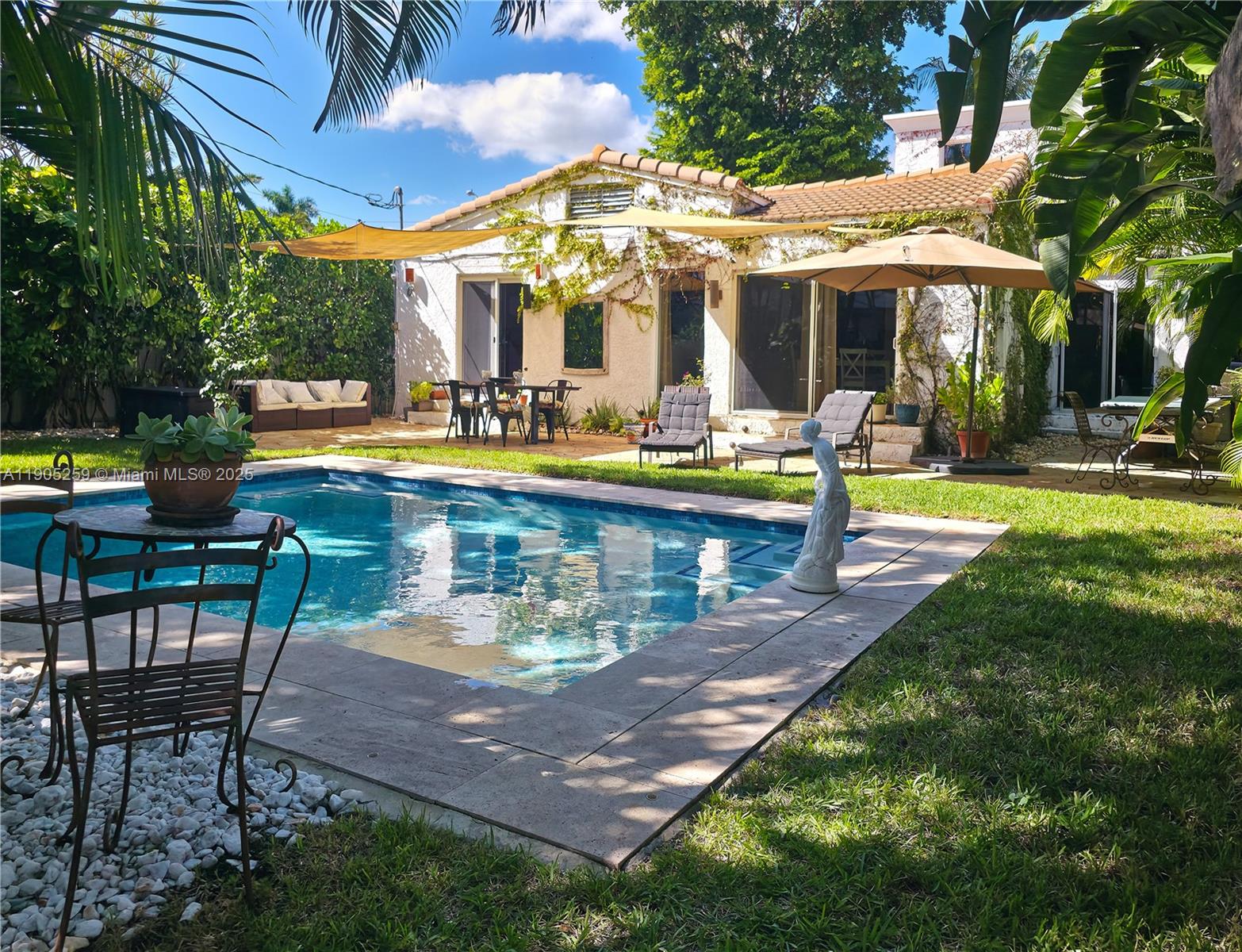 1368 Normandy Dr Miami Beach, FL 33141