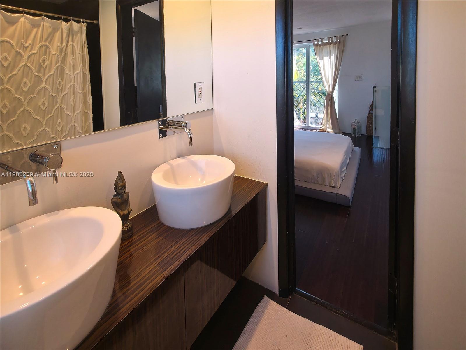 1368 Normandy Dr Miami Beach, FL 33141