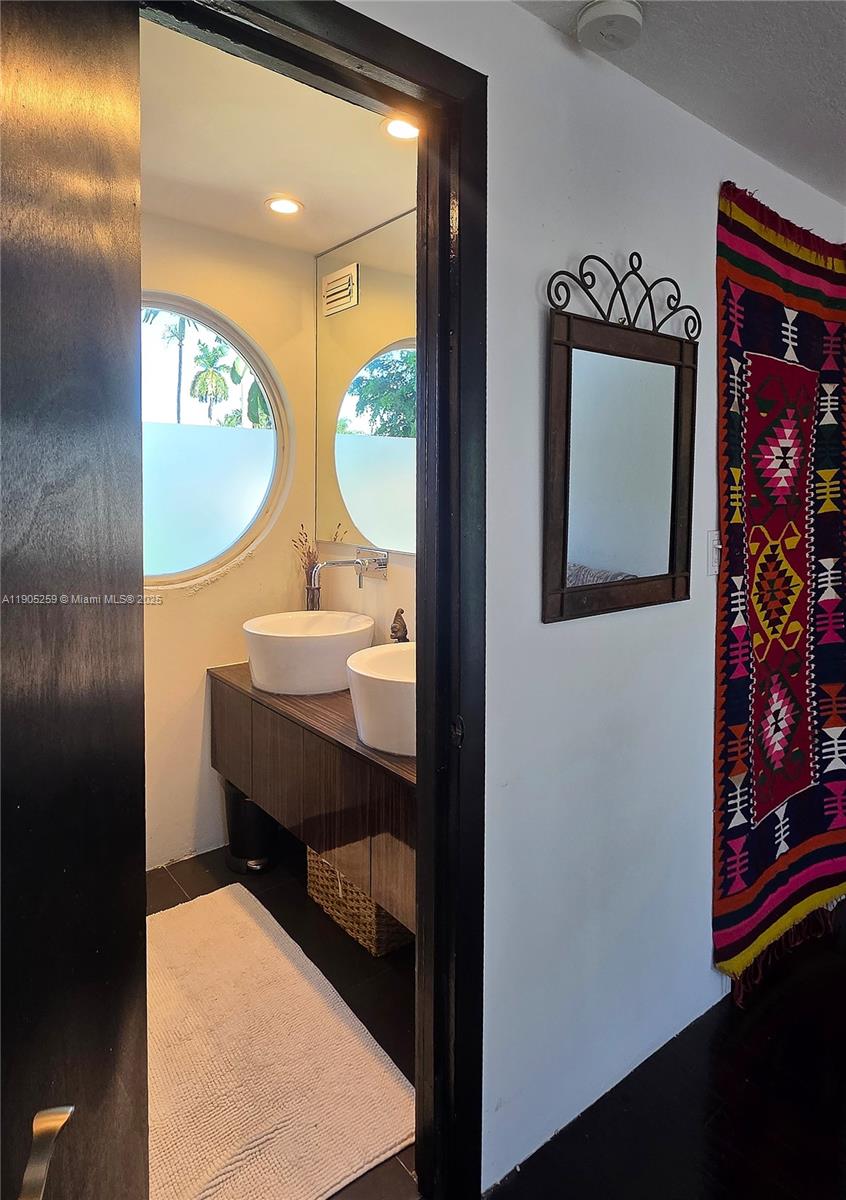 1368 Normandy Dr Miami Beach, FL 33141