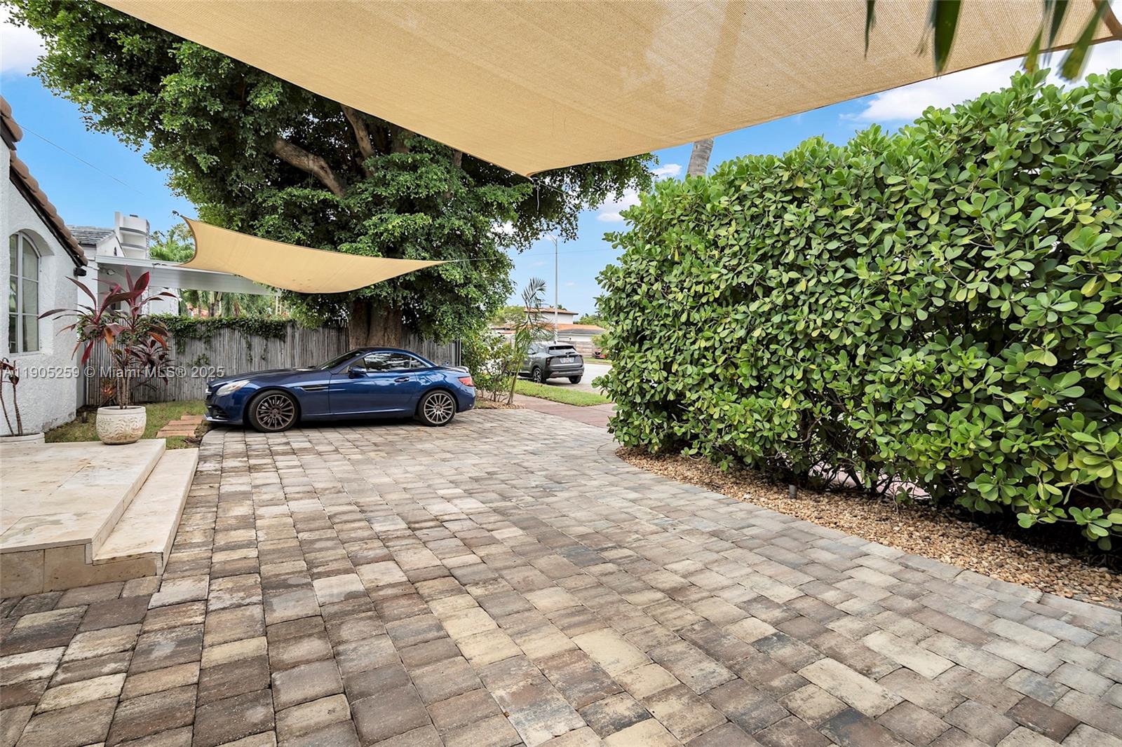 1368 Normandy Dr Miami Beach, FL 33141