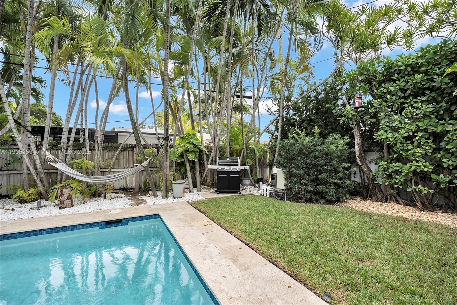 1368 Normandy Dr Miami Beach, FL 33141