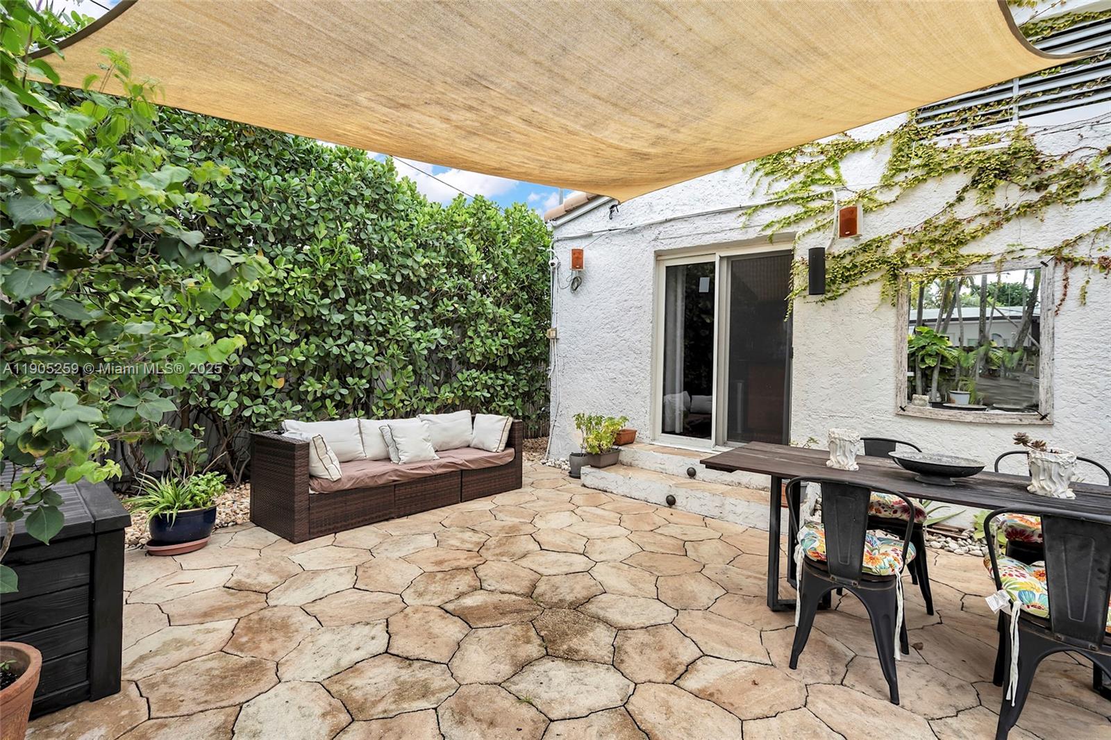 1368 Normandy Dr Miami Beach, FL 33141