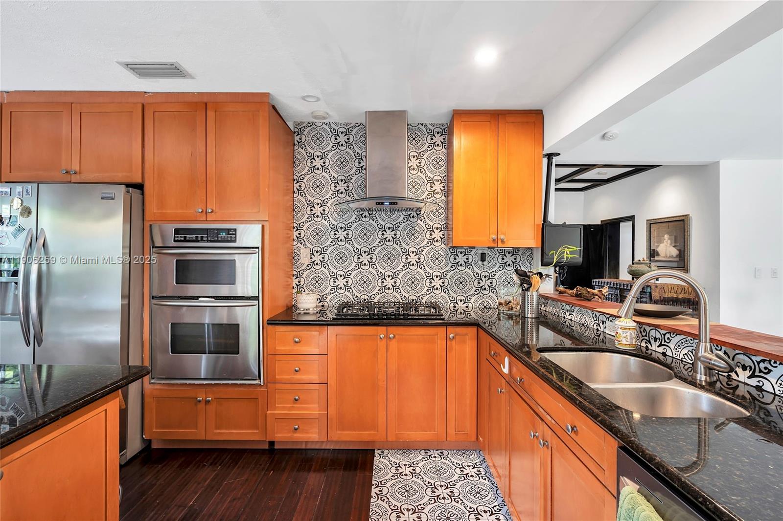 1368 Normandy Dr Miami Beach, FL 33141