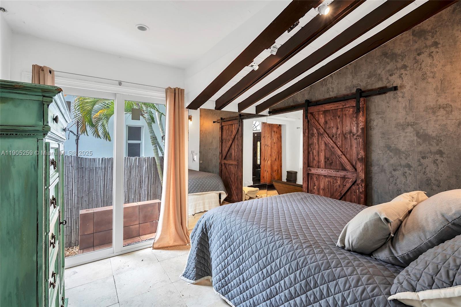 1368 Normandy Dr Miami Beach, FL 33141