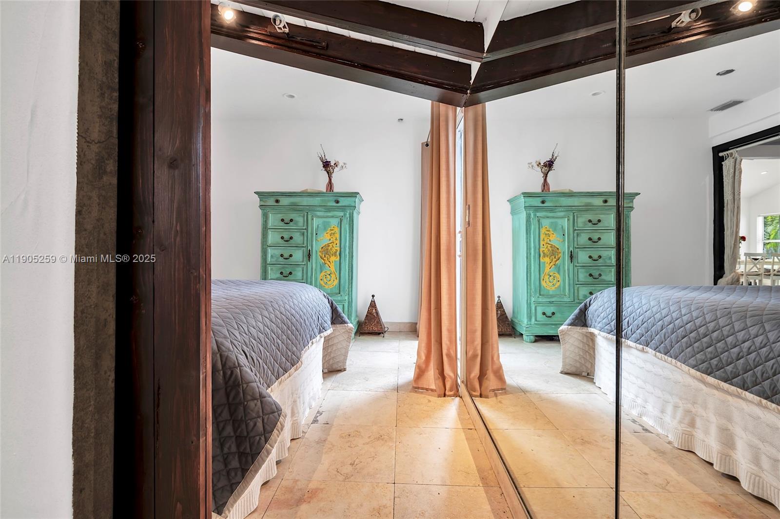 1368 Normandy Dr Miami Beach, FL 33141