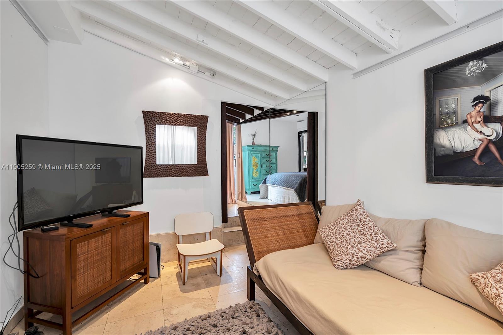 1368 Normandy Dr Miami Beach, FL 33141