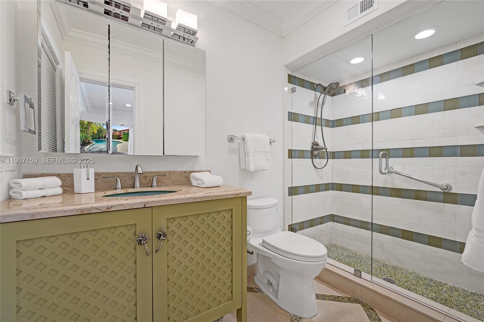 2035 NE 31st Ave Fort Lauderdale, FL 33305